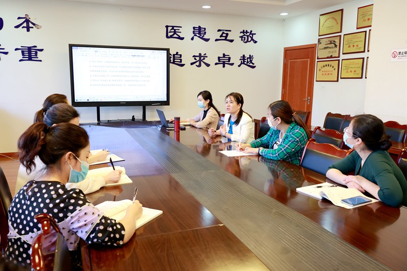 我院召開護(hù)理專科小組工作會(huì)