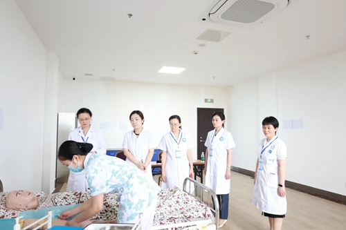 我院完成四川省護(hù)士規(guī)范化培訓(xùn)結(jié)業(yè)臨床實(shí)踐能力考試
