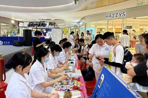 我院開展“從心出發(fā)，以醫(yī)護(hù)航”公益義診