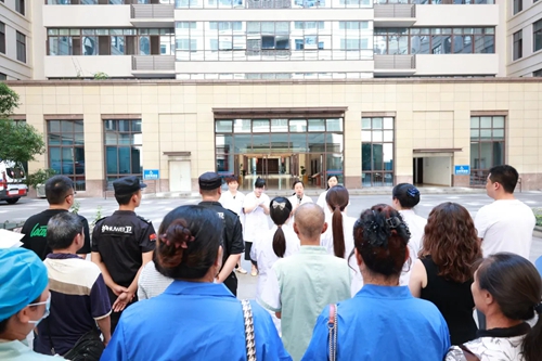 我院開展醫(yī)療廢物泄漏應急演練